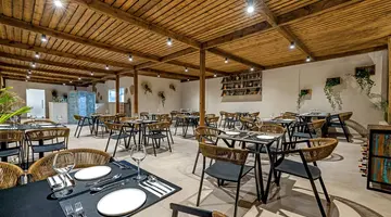 Cabana White Boutique Hotel
