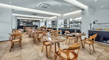 Cabana White Boutique Hotel