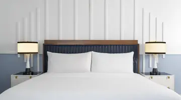 Cadillac Hotel & Beach Club, Autograph Collection