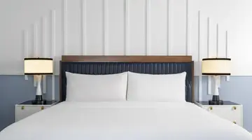 Cadillac Hotel & Beach Club, Autograph Collection