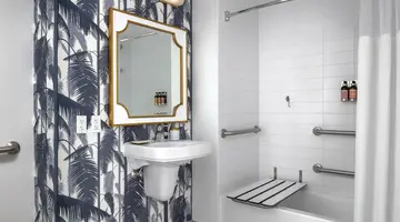 Cadillac Hotel & Beach Club, Autograph Collection