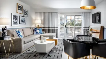 Cadillac Hotel Miami Beach