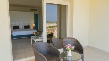 CAESER BAY RESORT NORTH COAST (BRAVO PREMIUM CAESAR BAY RESORT)