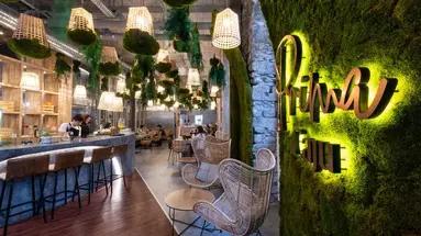 Caju Le Petit Hotel