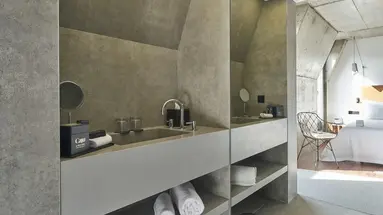 Caju Le Petit Hotel