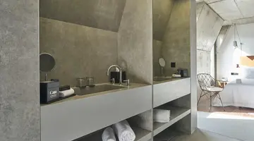 Caju Le Petit Hotel