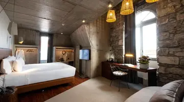 Caju Le Petit Hotel