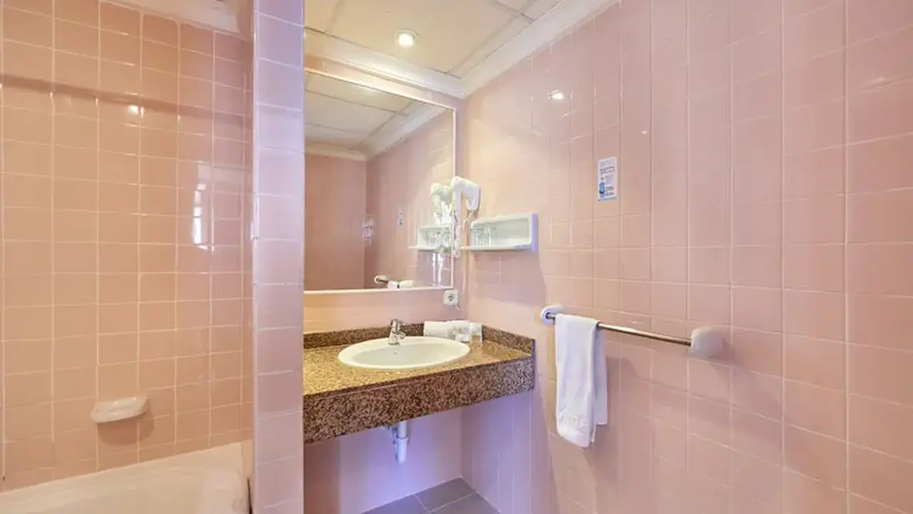 Cala Gran Costa del Sur Hotel & Resort