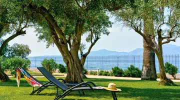 Calamos Beach Family Club Hotel