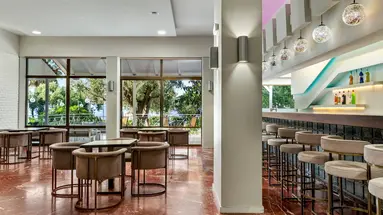Calamos Beach Family Club Hotel