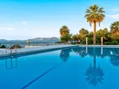 Calamos Beach Family Club Hotel