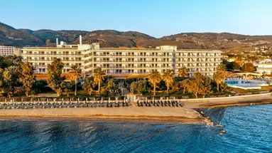 Calamos Beach Family Club Hotel