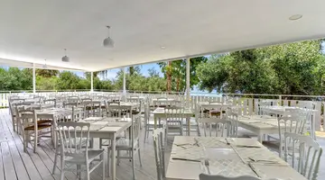 Calamos Beach Family Club Hotel