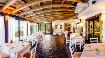 Calanica Resort