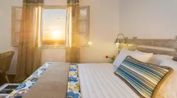 CALDERA S DOLPHIN SUITES