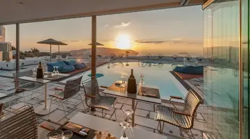 Caldera s Dolphin Suites