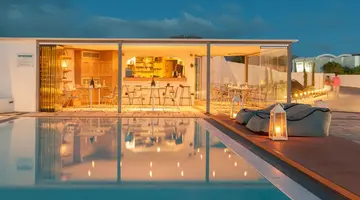 Caldera s Dolphin Suites