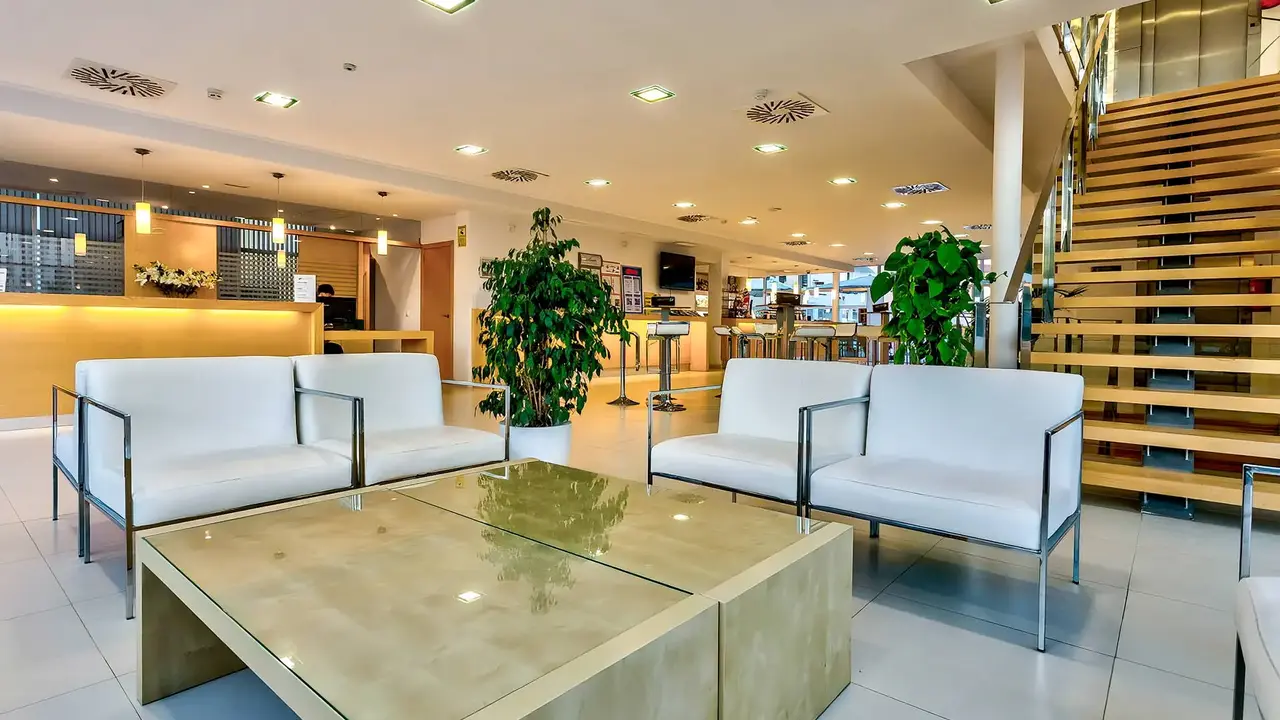 Cales de Ponent Apartments