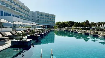 Cali Resort and Spa Designed for Adults