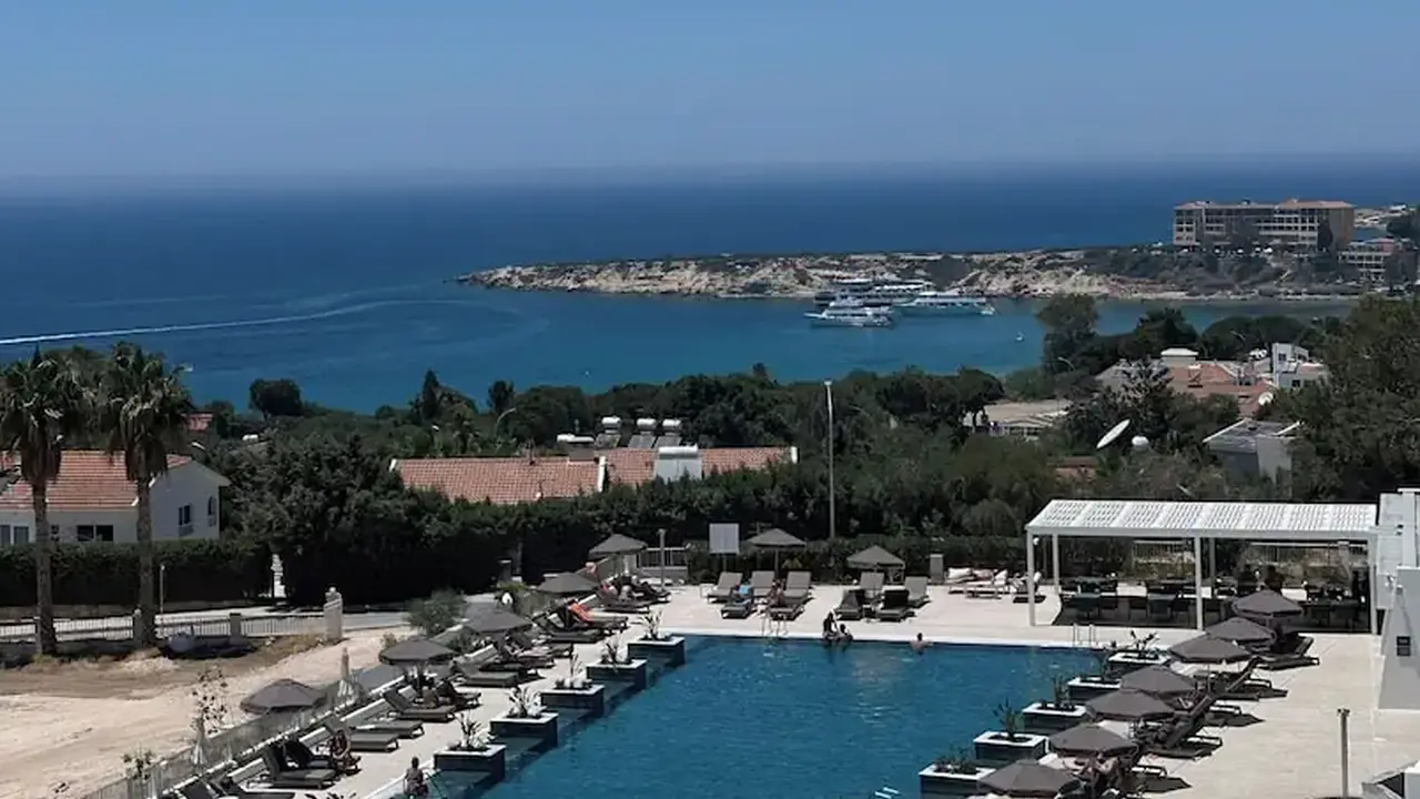 Cali Resort & Spa by Louis Hotels