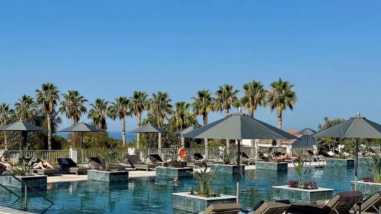 Cali Resort & Spa by Louis Hotels