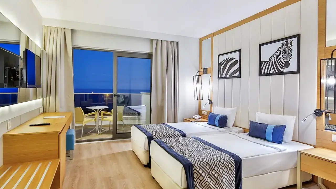 CALIDO MARIS HOTEL
