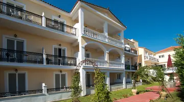 California Beach Hotel - Adults Only