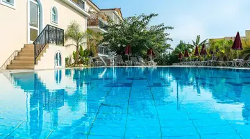California Beach Hotel - Adults Only