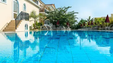 California Beach Hotel - Adults Only