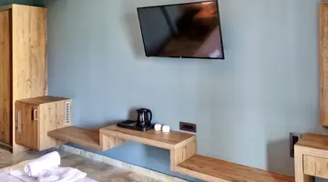California Beach Hotel