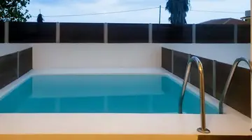 California Beach Hotel