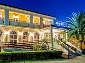 California Beach Hotel
