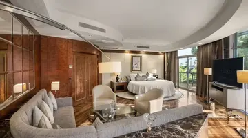 CALISTA LUXURY RESORT
