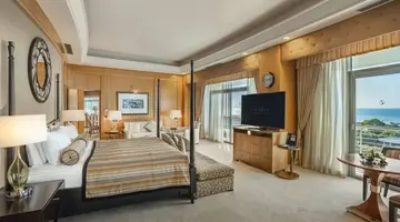 CALISTA LUXURY RESORT