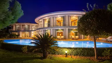 CALISTA LUXURY RESORT