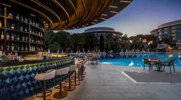 CALISTA LUXURY RESORT