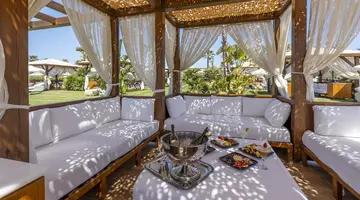CALISTA LUXURY RESORT