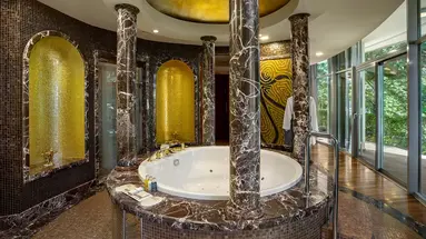 CALISTA LUXURY RESORT