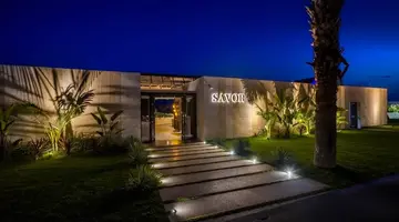 CALISTA LUXURY RESORT