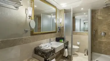 CALISTA LUXURY RESORT