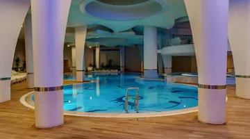 CALISTA LUXURY RESORT