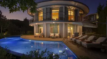 CALISTA LUXURY RESORT