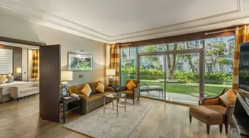 CALISTA LUXURY RESORT