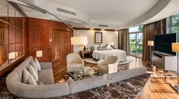 CALISTA LUXURY RESORT