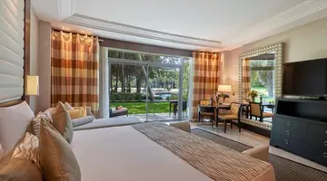 CALISTA LUXURY RESORT