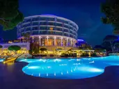CALISTA LUXURY RESORT