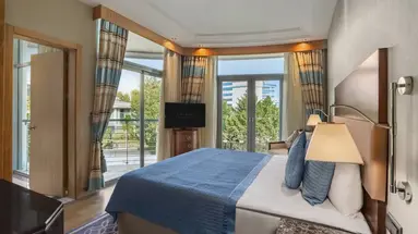 CALISTA LUXURY RESORT