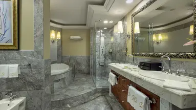 CALISTA LUXURY RESORT