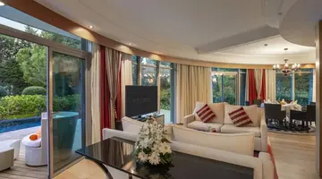 CALISTA LUXURY RESORT