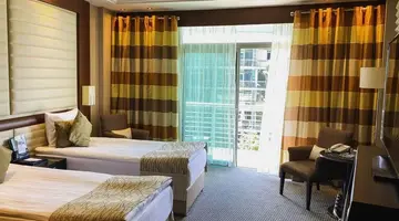 CALISTA LUXURY RESORT